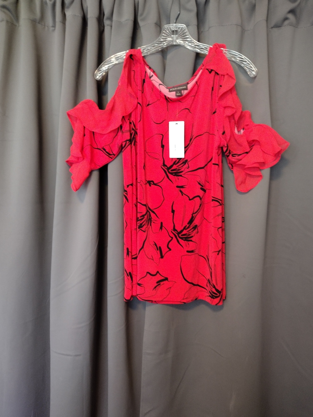 BOLD elements Red Floral Cold-Shoulder Ruffle Blouse